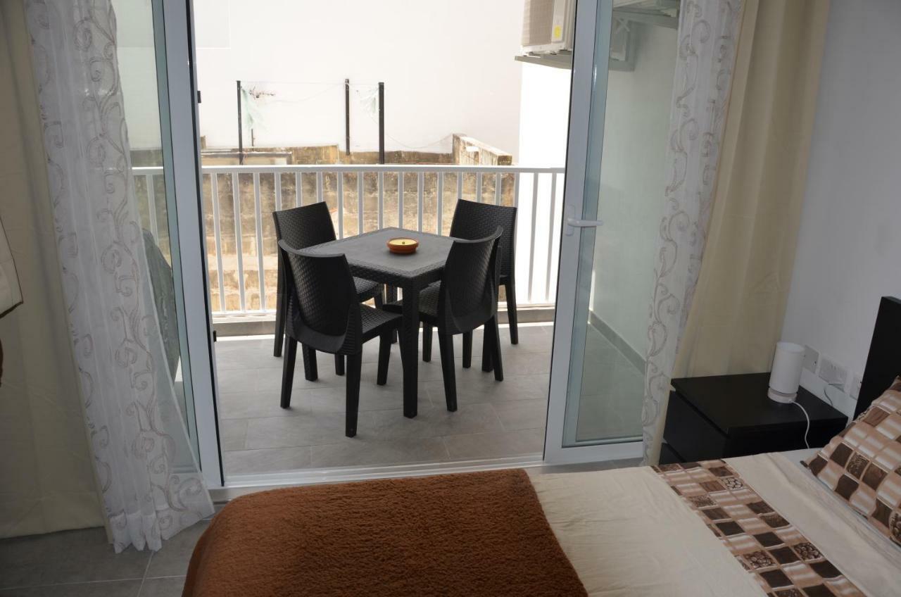 Pilgrim'S Rest Apartments Gzira Extérieur photo