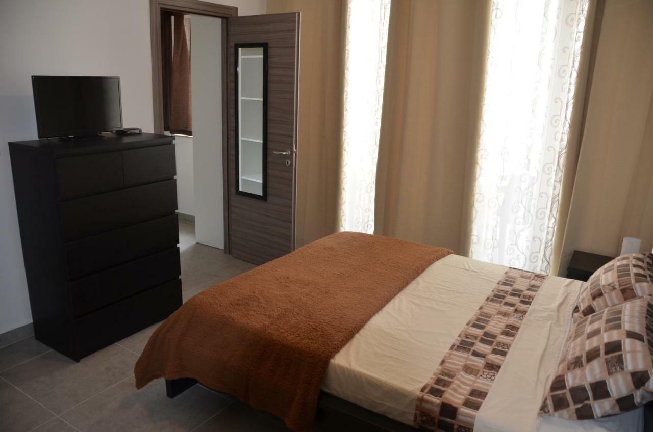 Pilgrim'S Rest Apartments Gzira Extérieur photo