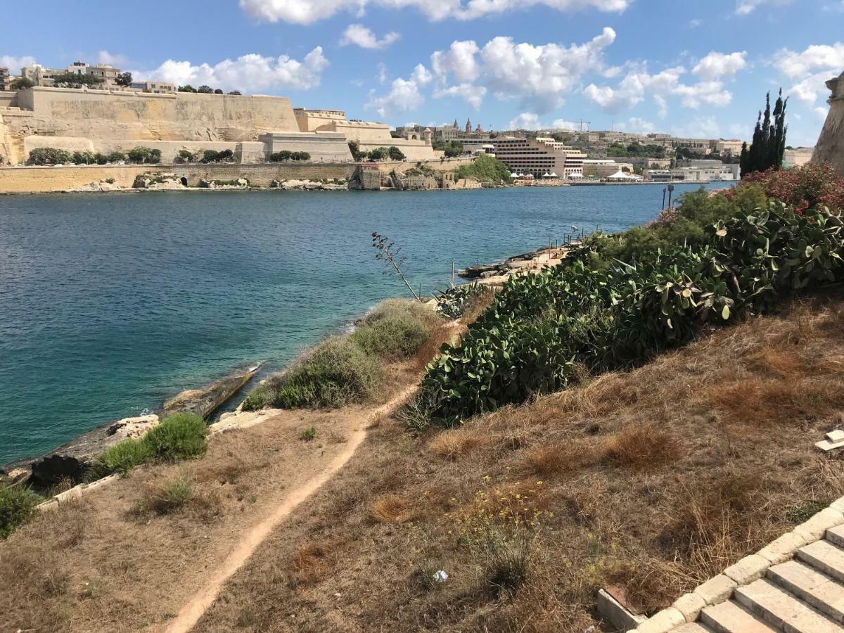 Pilgrim'S Rest Apartments Gzira Extérieur photo