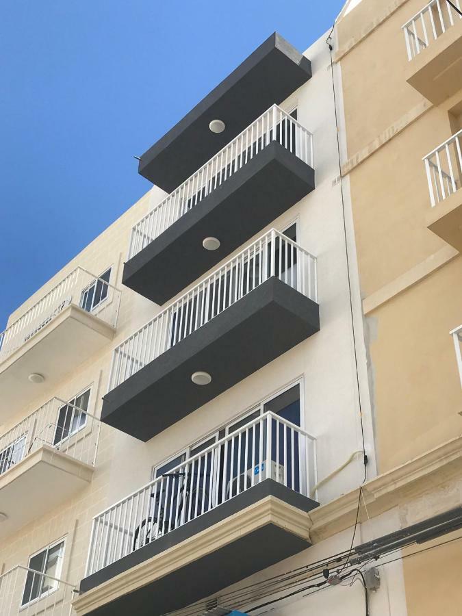 Pilgrim'S Rest Apartments Gzira Extérieur photo