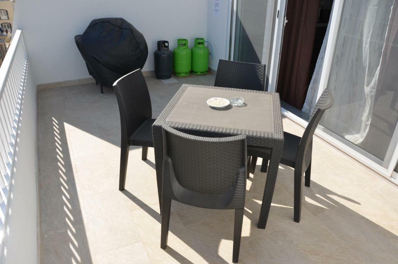Pilgrim'S Rest Apartments Gzira Extérieur photo