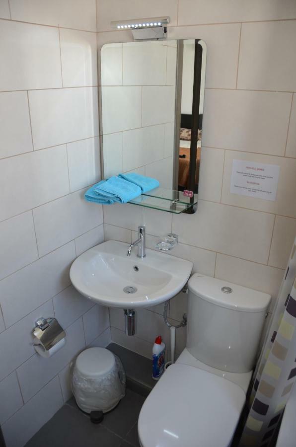 Pilgrim'S Rest Apartments Gzira Extérieur photo
